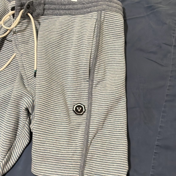 Vissla shorts ( never worn) - Picture 4 of 4